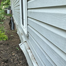 Seamless Gutter Installation & Soffit/Fascia Repair in Macomb, IL 3